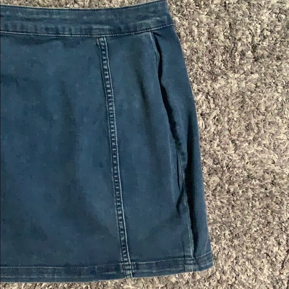 FREE PEOPLE DENIM MINI SKIRT - Picture 9 of 13